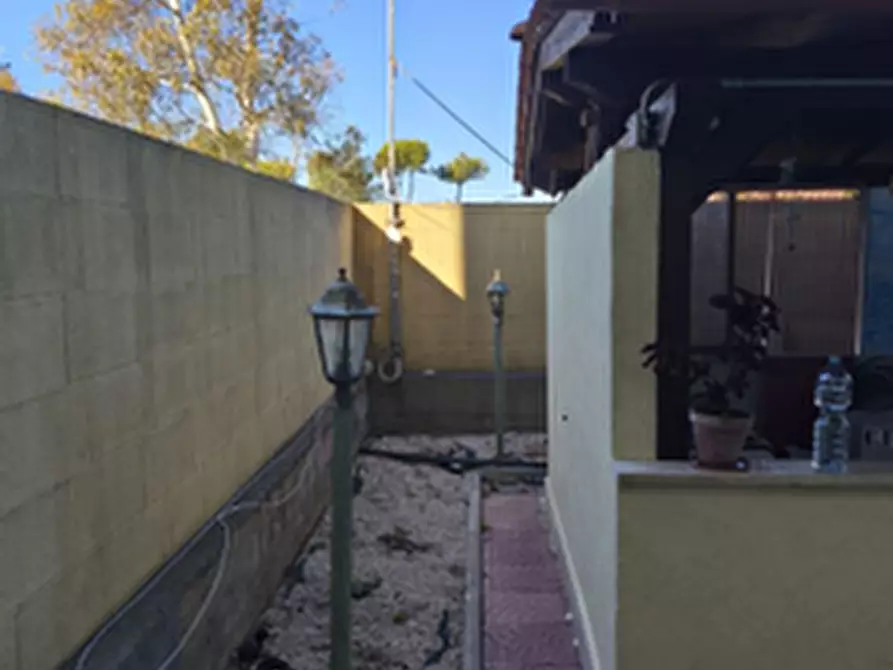 Immagine 14 di Appartamento in vendita  in Via Taglio delle Cinque Miglio a Nettuno