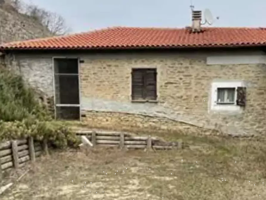 Immagine 2 di Porzione di casa in vendita  in Via Pusa  a Santo Stefano Belbo