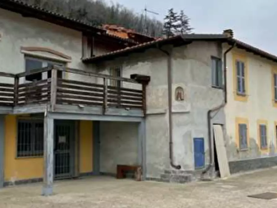Immagine 14 di Porzione di casa in vendita  in Via Pusa  a Santo Stefano Belbo