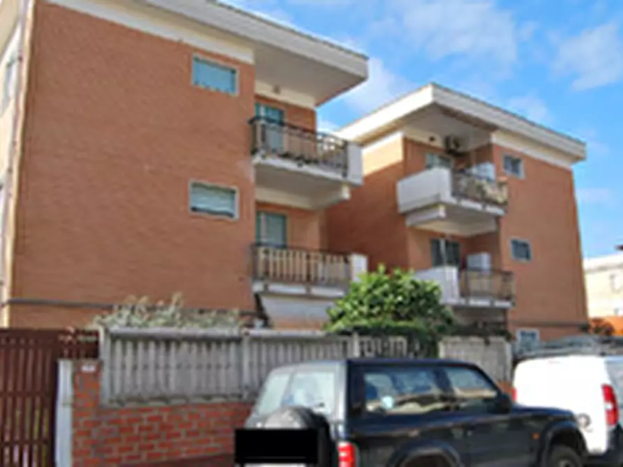 Immagine 5 di Appartamento in vendita  in Via Rumenia a Pomezia