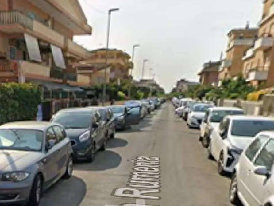 Immagine 6 di Appartamento in vendita  in Via Rumenia a Pomezia