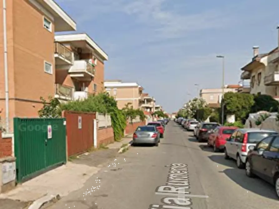 Immagine 4 di Appartamento in vendita  in Via Rumenia a Pomezia