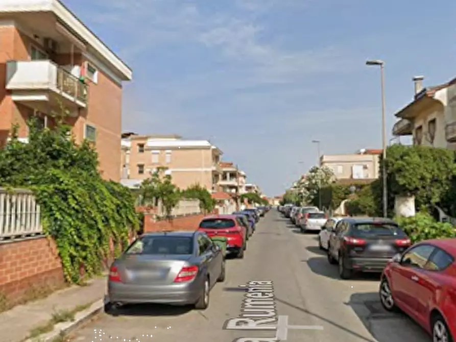 Immagine 10 di Appartamento in vendita  in Via Rumenia a Pomezia