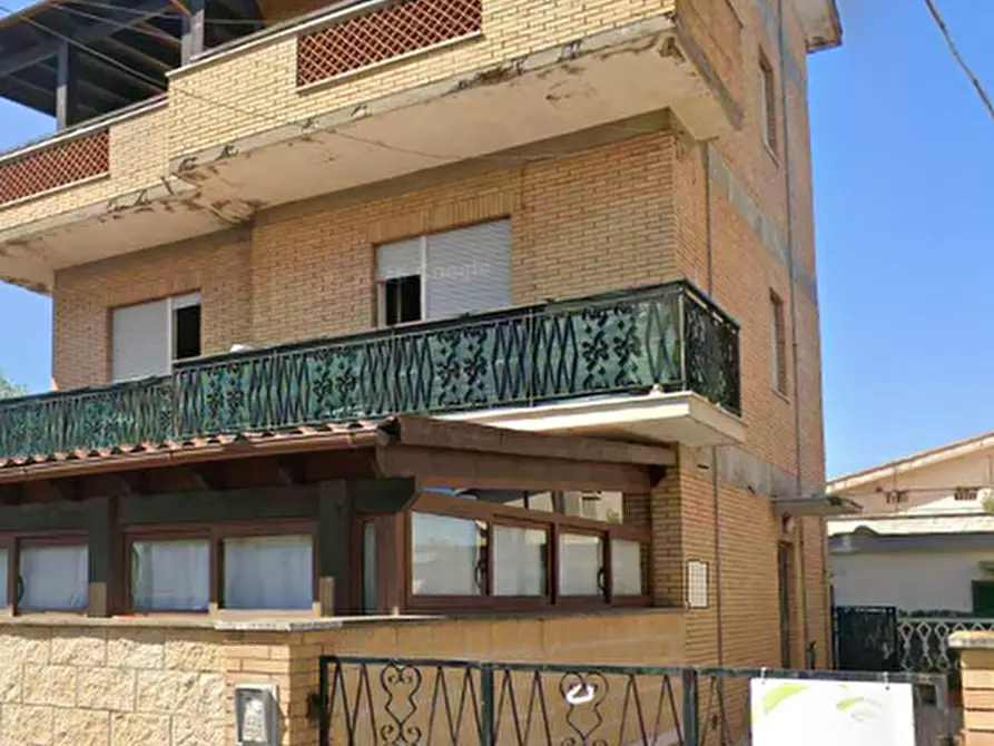 Immagine 15 di Appartamento in vendita  in Via Guido Cavalcanti  a Anzio