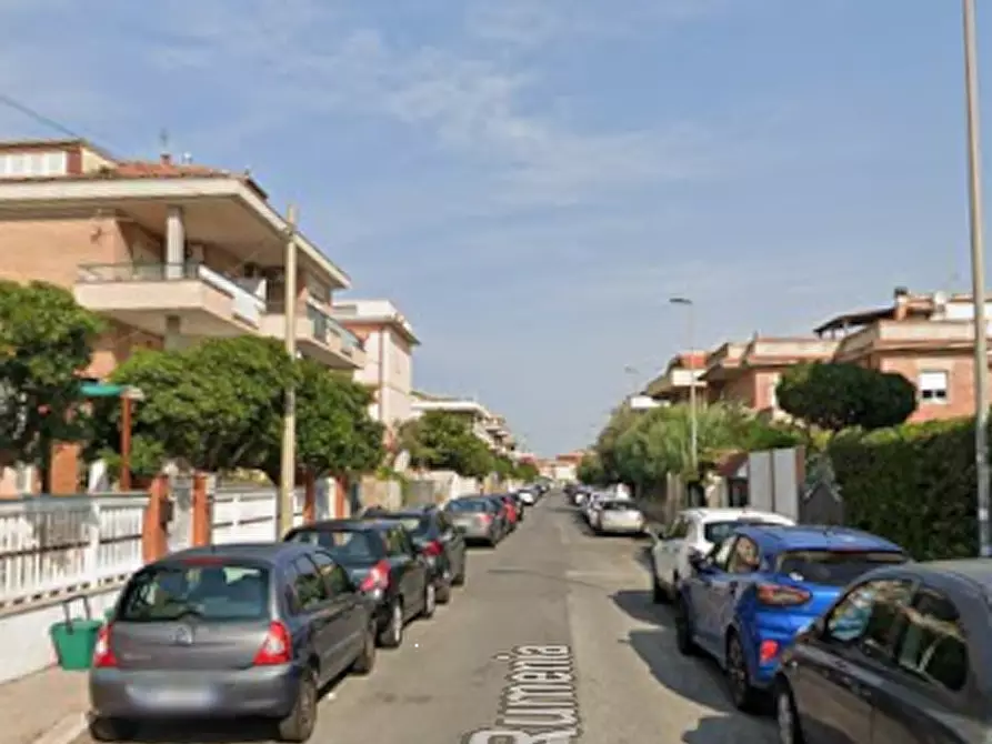 Immagine 14 di Appartamento in vendita  in Via Rumenia a Pomezia