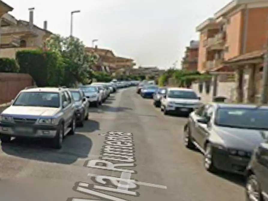 Immagine 8 di Appartamento in vendita  in Via Rumenia a Pomezia