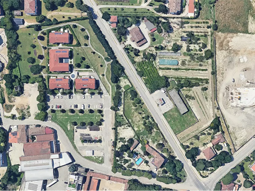 Immagine 5 di Garage in vendita  in Via della Cartiera a Forli'