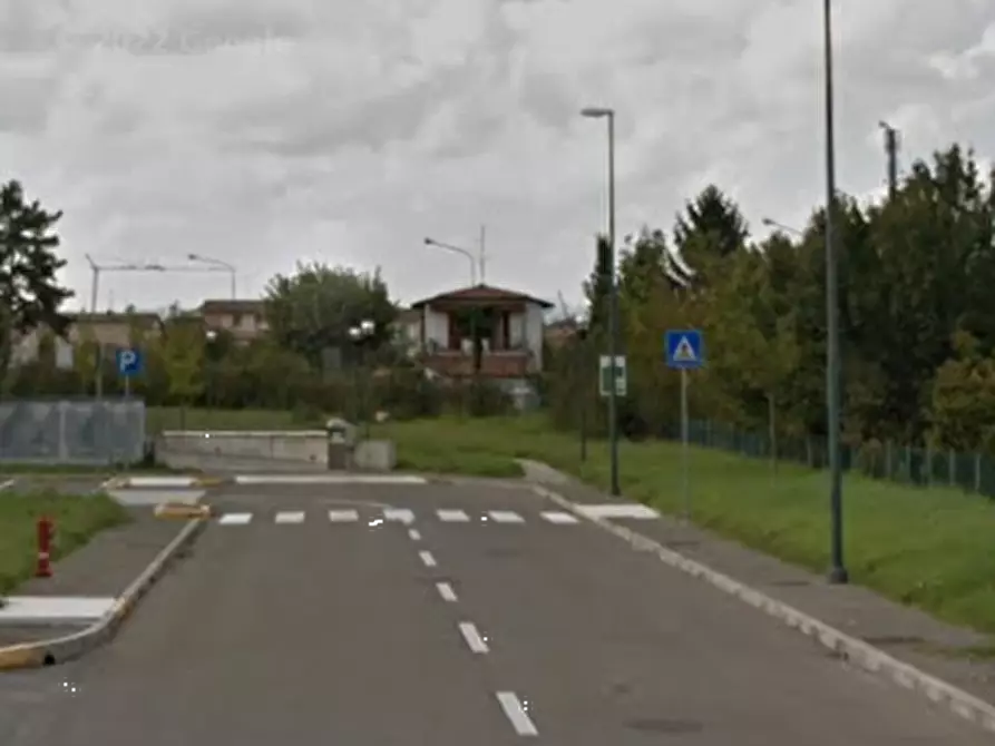 Immagine 11 di Garage in vendita  in Via della Cartiera a Forli'