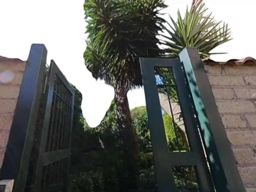 Immagine 4 di Villa in vendita  in Via Bernardino Alimena a Roma