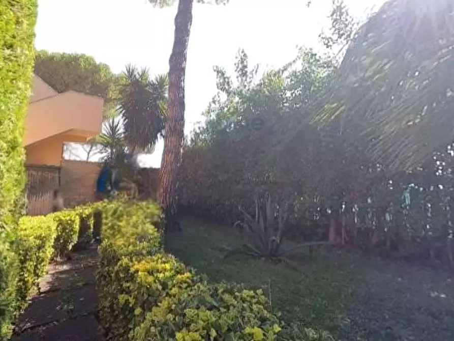 Immagine 7 di Villa in vendita  in Via Bernardino Alimena a Roma