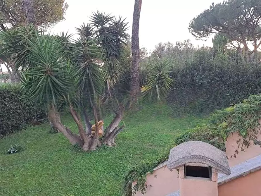 Immagine 8 di Villa in vendita  in Via Bernardino Alimena a Roma