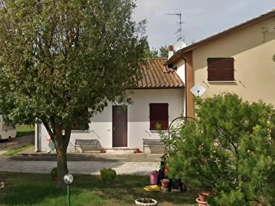 Immagine 1 di Appartamento in vendita  in Via Valle Amara a Alfonsine