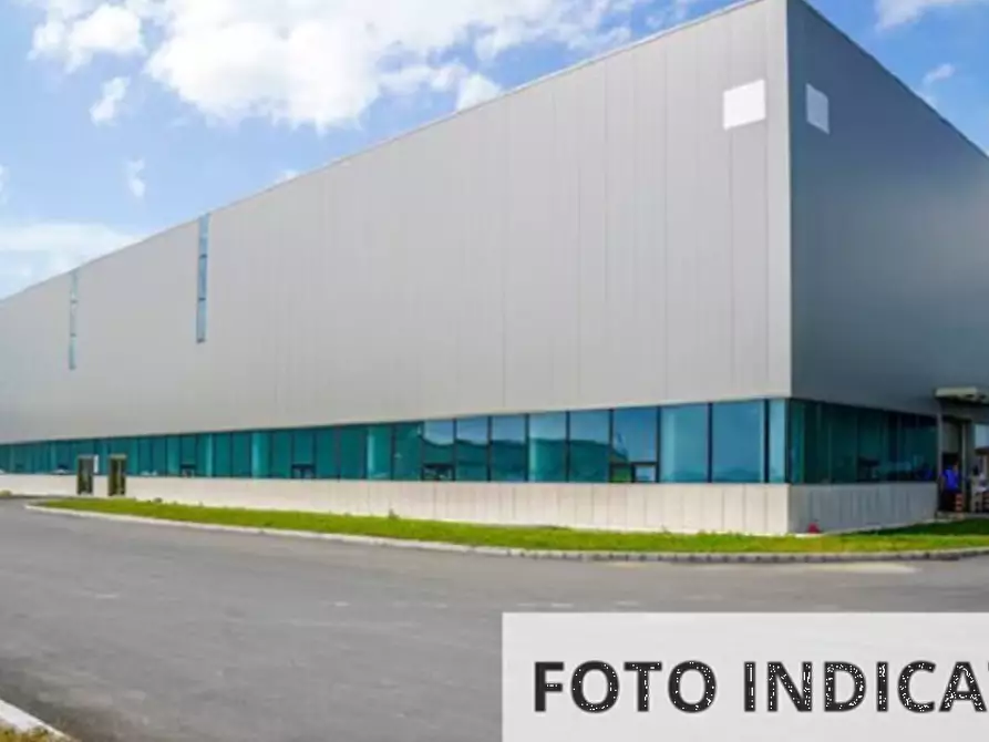 Immagine 7 di Magazzino in vendita  in Frazione Ravignano a Foligno