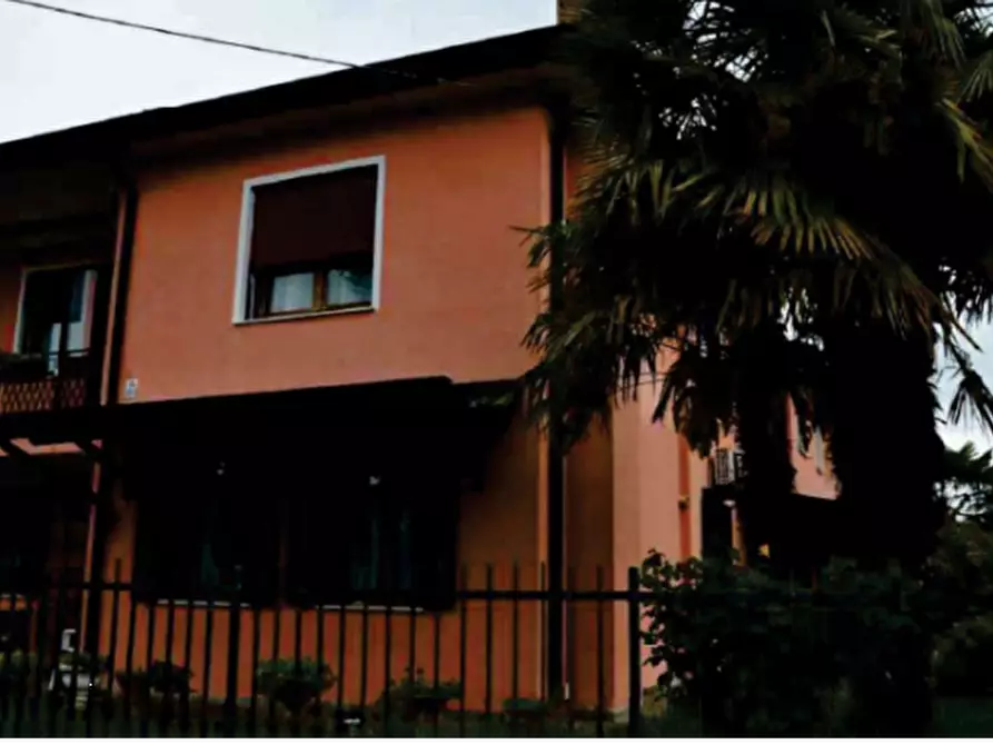Immagine 6 di Appartamento in vendita  in Via N. Sauro a Bagnoli Di Sopra