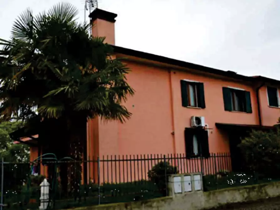 Immagine 8 di Appartamento in vendita  in Via N. Sauro a Bagnoli Di Sopra