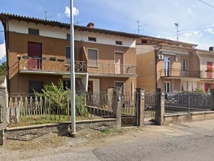 Immagine 1 di Porzione di casa in vendita  in Via Luigi Cadorna a Quinzano D'oglio