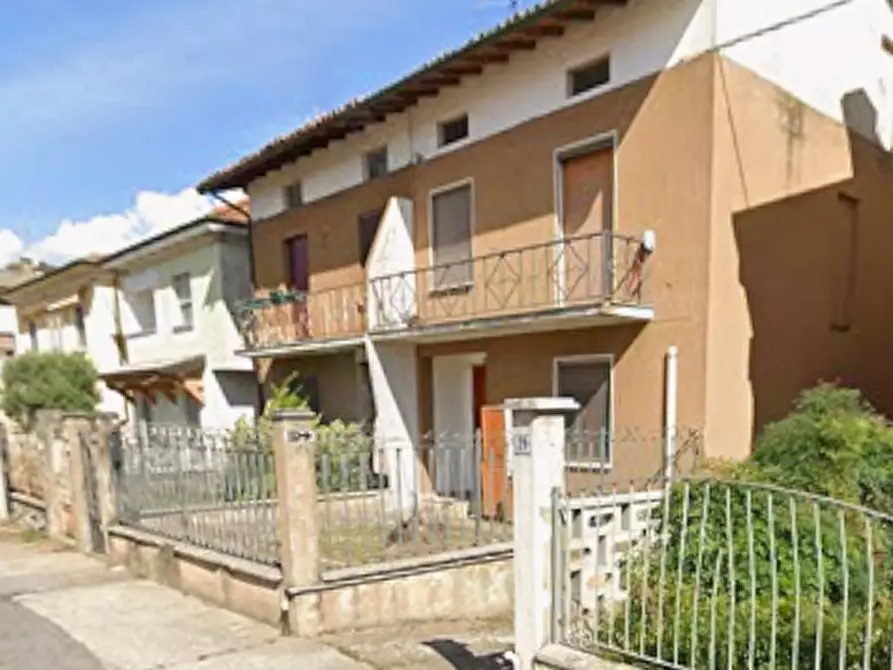 Immagine 3 di Porzione di casa in vendita  in Via Luigi Cadorna a Quinzano D'oglio