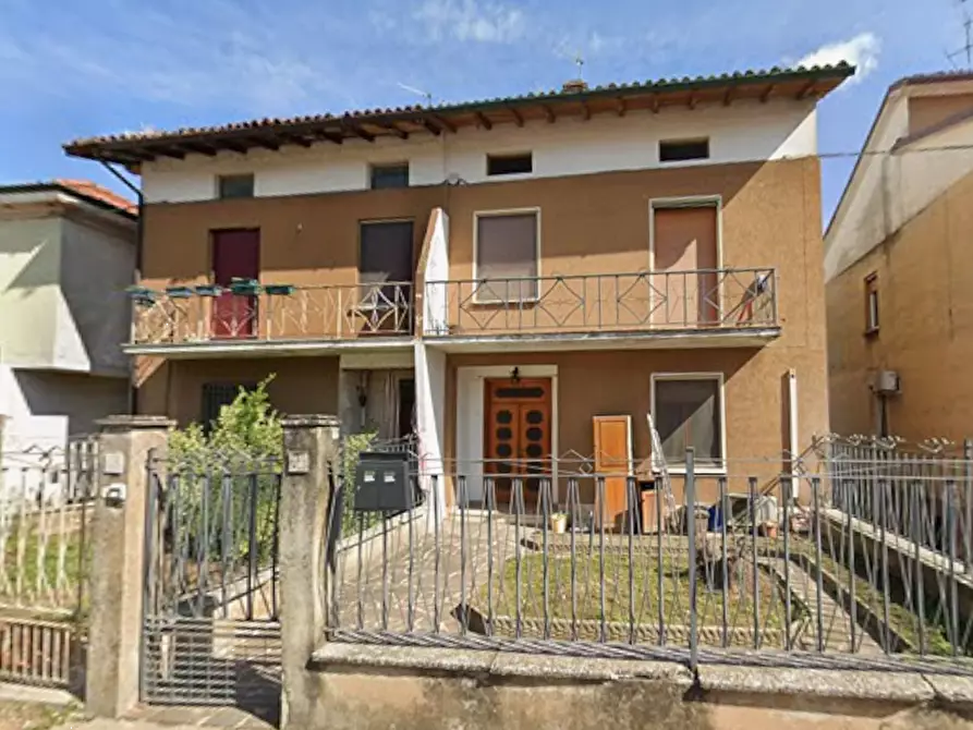 Immagine 7 di Porzione di casa in vendita  in Via Luigi Cadorna a Quinzano D'oglio