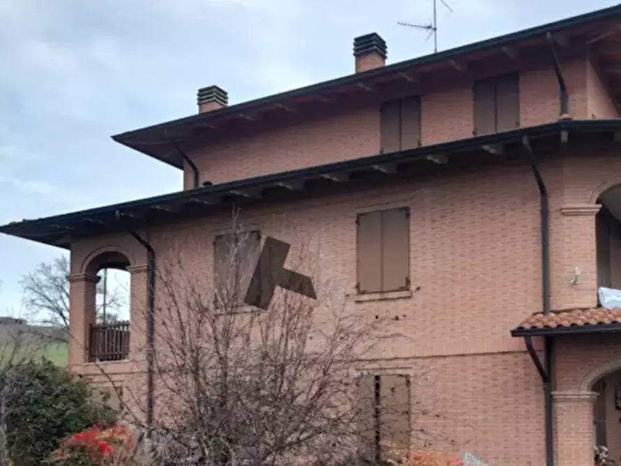 Immagine 3 di Casa indipendente in vendita  in Via Castellazzo a Marano Sul Panaro