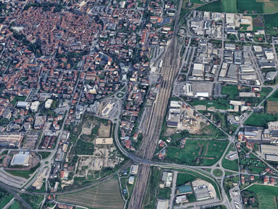 Immagine 10 di Appartamento in vendita  in Via Ernesto Baslini a Treviglio