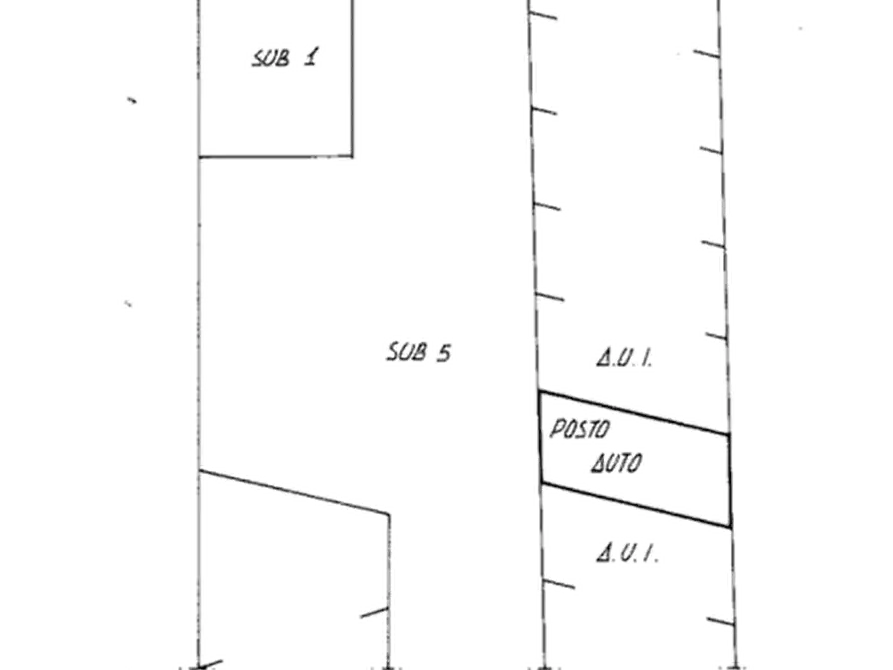 Immagine 9 di Posto auto in vendita  in Via Ernesto Baslini a Treviglio