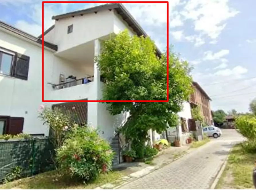 Immagine 2 di Appartamento in vendita  in Via Cascina Regusella a Uboldo