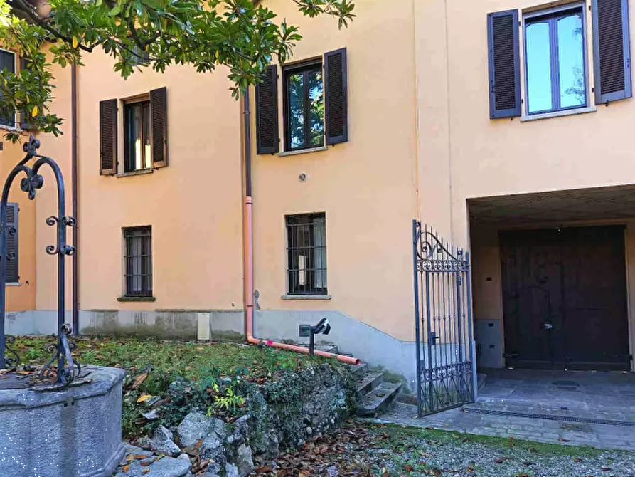 Immagine 3 di Appartamento in vendita  in Via Briante a Somma Lombardo
