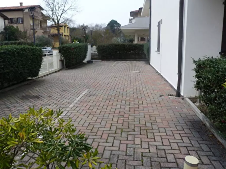 Immagine 7 di Appartamento in vendita  in Via Longiano  a Ravenna