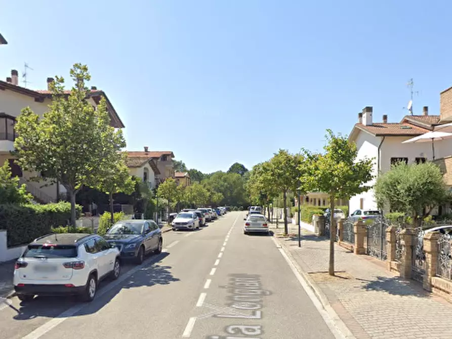 Immagine 12 di Appartamento in vendita  in Via Longiano  a Ravenna