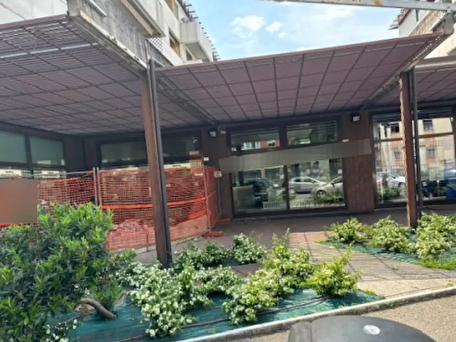 Immagine 1 di Negozio in vendita  in Via Luigi Galvani a Verona