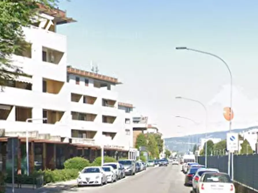 Immagine 8 di Negozio in vendita  in Via Luigi Galvani a Verona