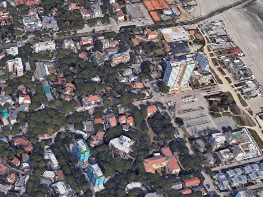 Immagine 11 di Negozio in vendita  in viale Giacomo Matteotti a Cervia