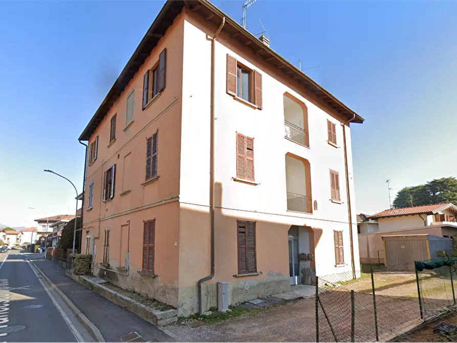 Immagine 5 di Appartamento in vendita  in Via Francesco Baracca a Cantù