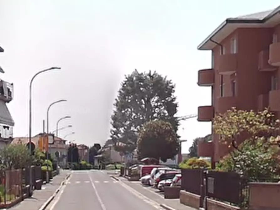 Immagine 12 di Appartamento in vendita  in Via Francesco Baracca a Cantù