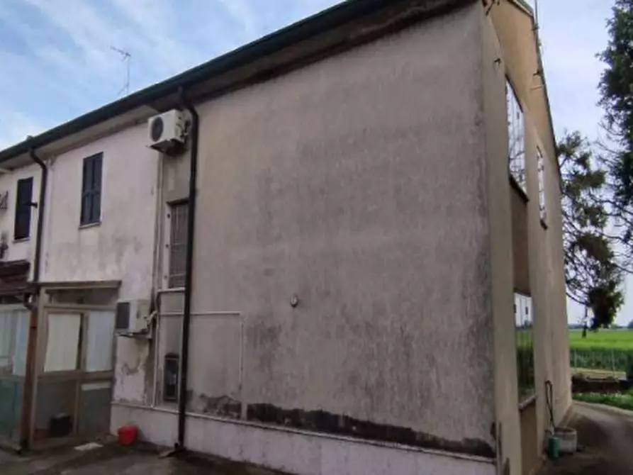 Immagine 8 di Porzione di casa in vendita  in Via Spin a Nogara