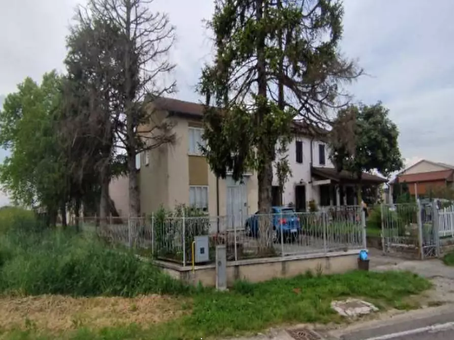 Immagine 1 di Porzione di casa in vendita  in Via Spin a Nogara