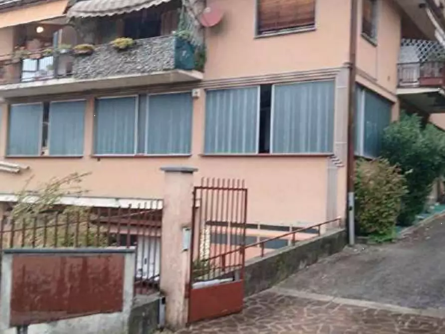 Immagine 2 di Laboratorio in vendita  in Via Cesare Battisti a Caslino D'erba