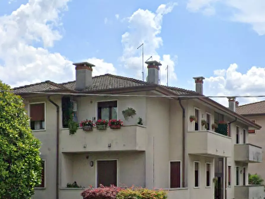 Immagine 2 di Appartamento in vendita  in Via Alfieri a Camisano Vicentino