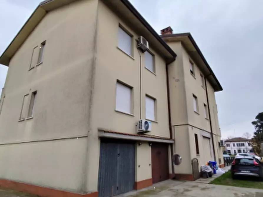 Immagine 4 di Appartamento in vendita  in Via Giuseppe Franceschini a Tresignana