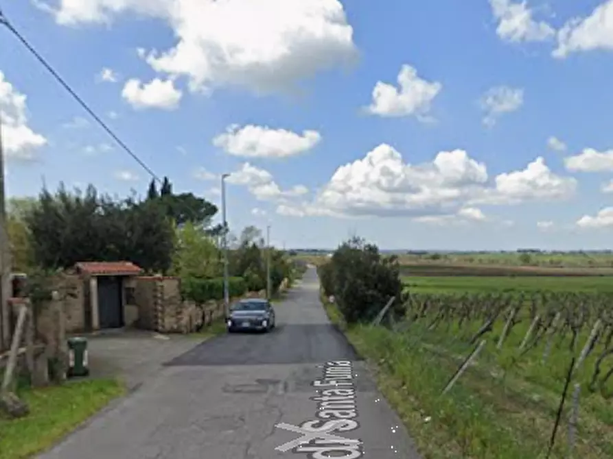 Immagine 8 di Magazzino in vendita  in Via di Santa Fumia a Castel Gandolfo