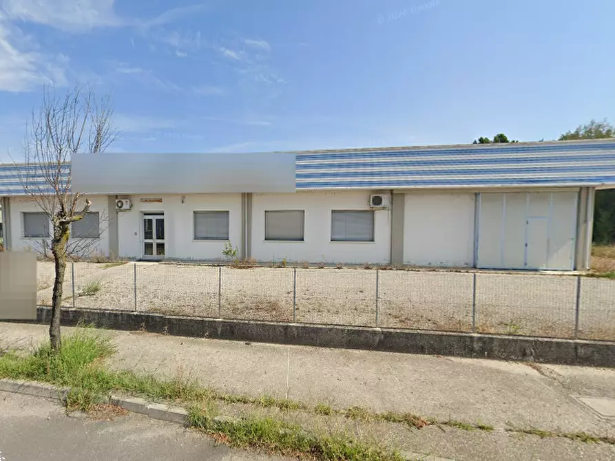 Immagine 1 di Laboratorio in vendita  in Via Antonio Pacinotti a Pramaggiore