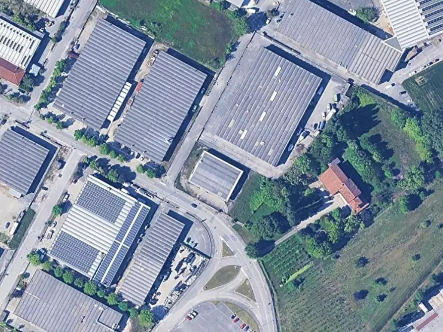 Immagine 9 di Laboratorio in vendita  in Via Antonio Pacinotti a Pramaggiore
