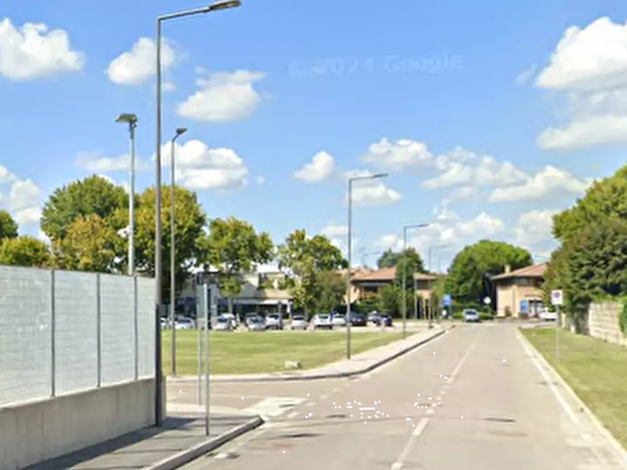 Immagine 4 di Magazzino in vendita  in Via Stacche a Rovigo