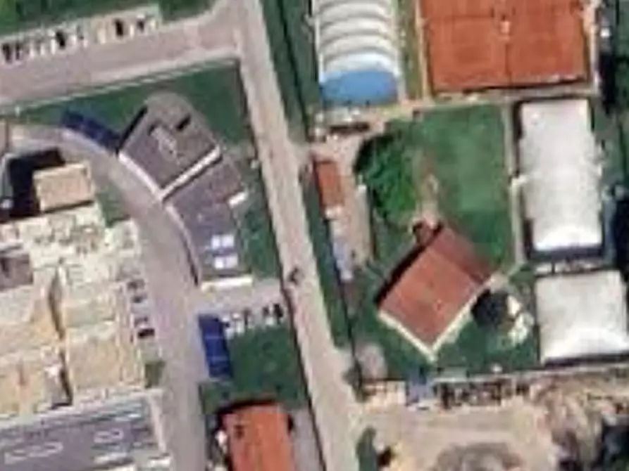 Immagine 9 di Magazzino in vendita  in Via Stacche a Rovigo