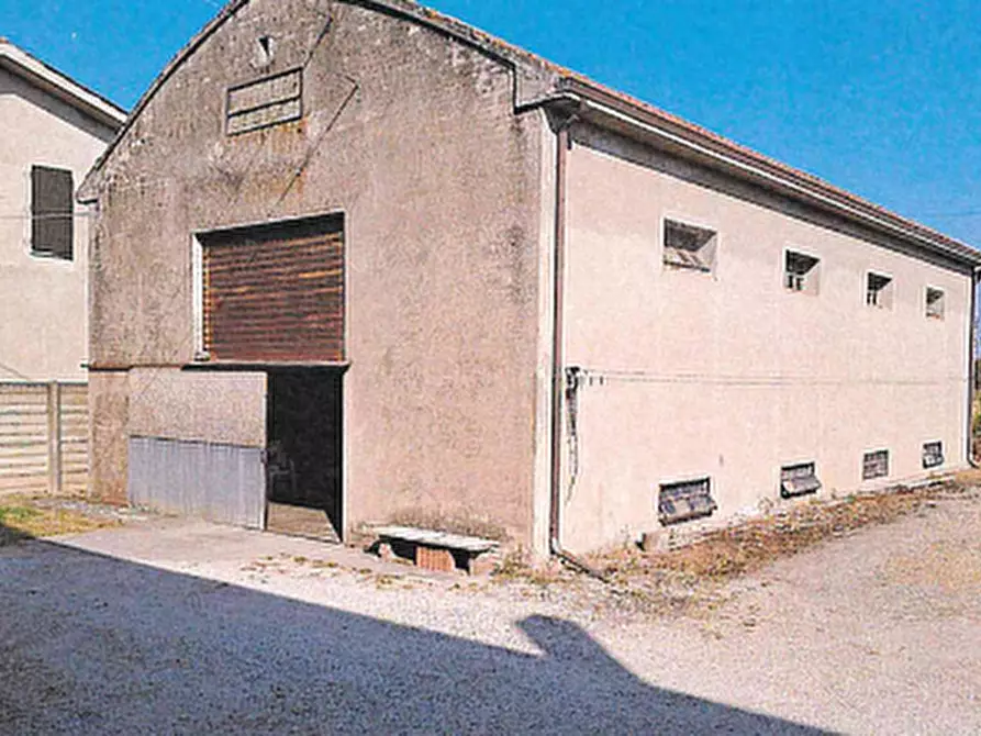 Immagine 1 di Porzione di villa in vendita  in Via Collegio a Riva Del Po