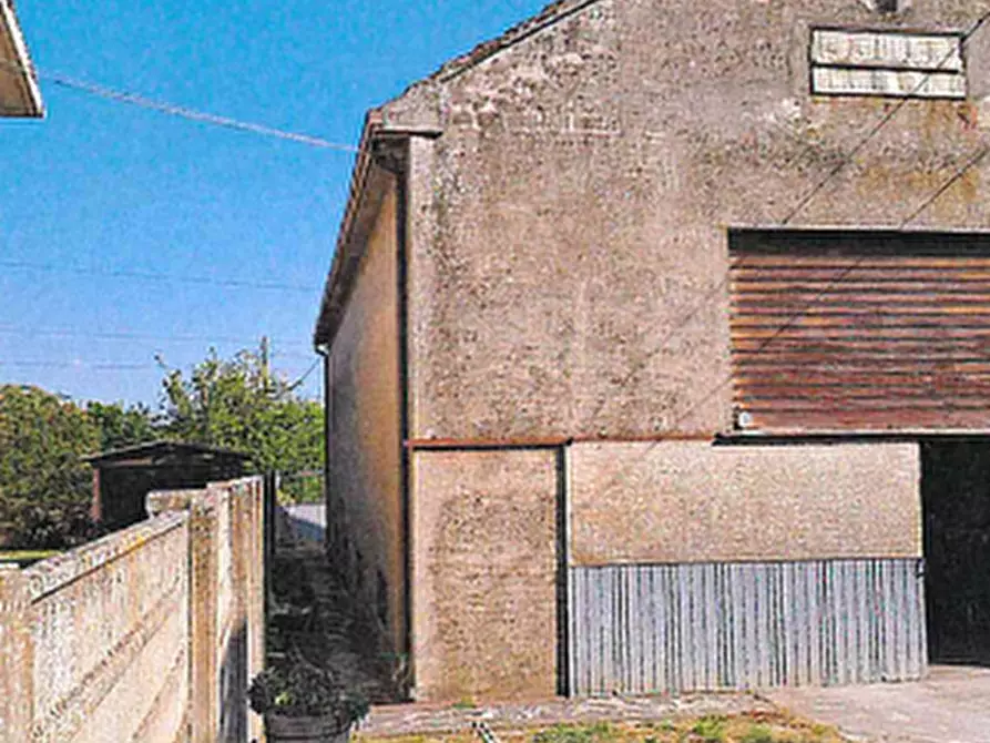 Immagine 4 di Porzione di villa in vendita  in Via Collegio a Riva Del Po