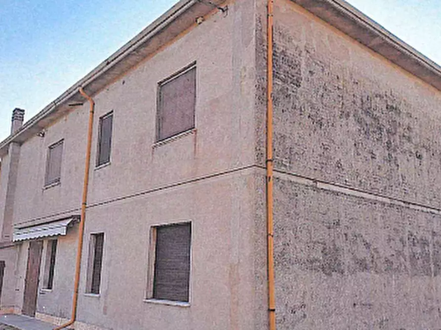 Immagine 6 di Porzione di villa in vendita  in Via Collegio a Riva Del Po