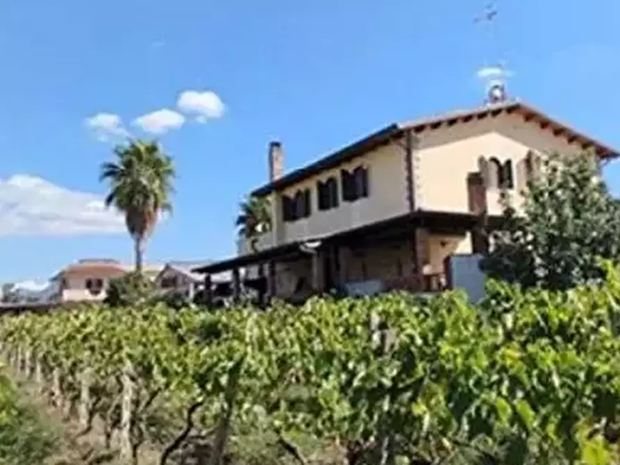Immagine 2 di Porzione di casa in vendita  in Località Renaro a Sessa Aurunca