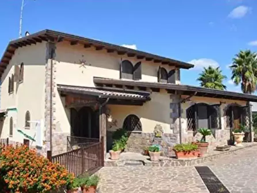 Immagine 11 di Porzione di casa in vendita  in Località Renaro a Sessa Aurunca