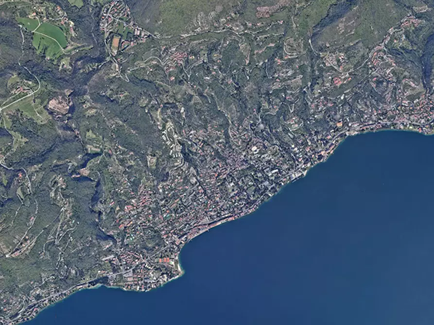 Immagine 3 di Terreno agricolo in vendita  in località Gardone Riviera a Gardone Riviera
